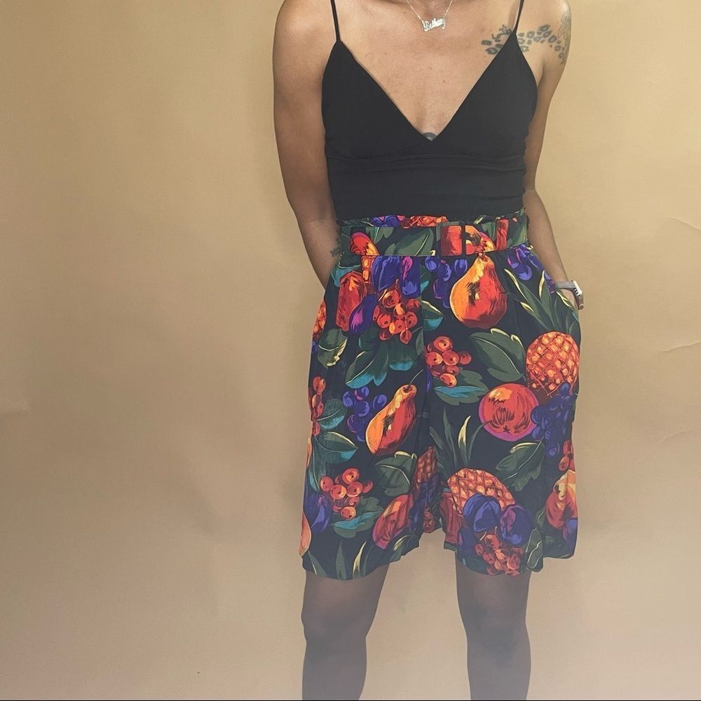 Vintage Floral high waist shorts sz 6